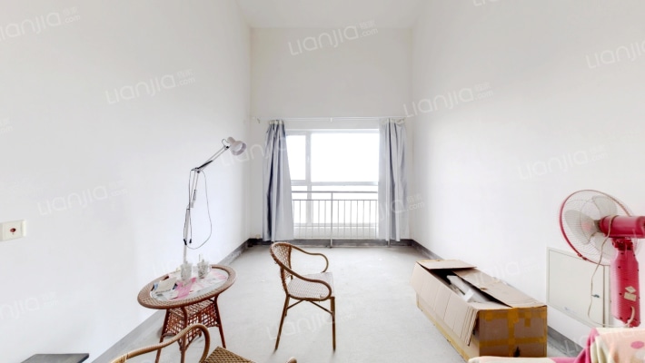 中交樾公馆二手房实景图