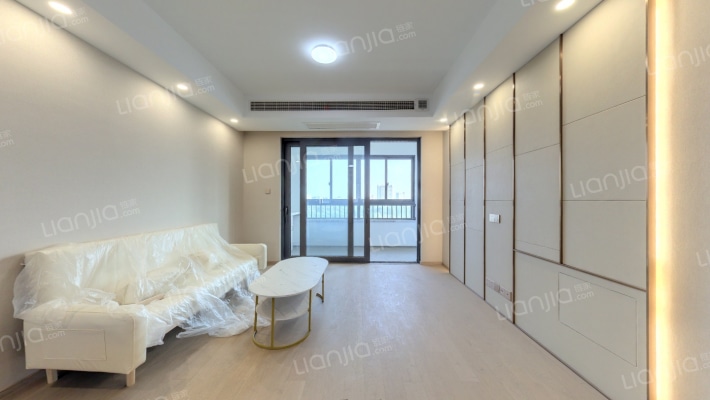 悦峰雅苑C区二手房实景图