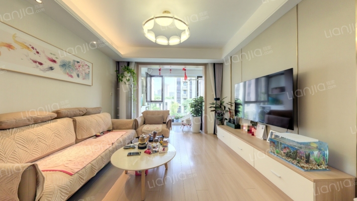 朗绿花园二手房实景图