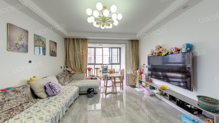 高迪岛二手房实景图