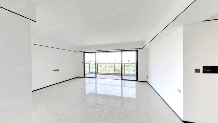 保利领秀海二手房实景图