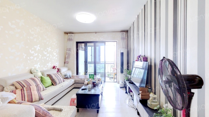 协信彩云湖1号二手房实景图