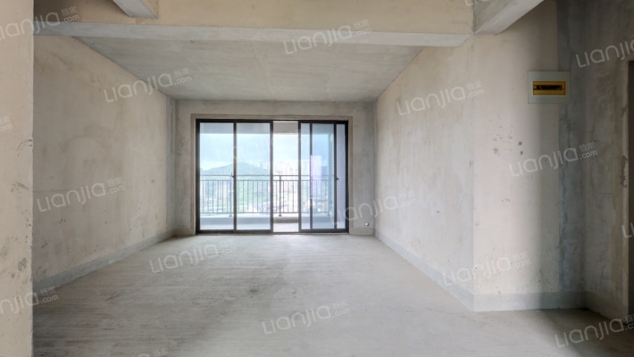 保利公园2010香槟花园二手房实景图