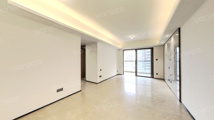 品秀星樾二手房实景图