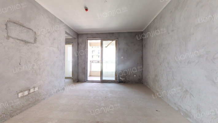 中国摩四期春藤佳苑二手房实景图