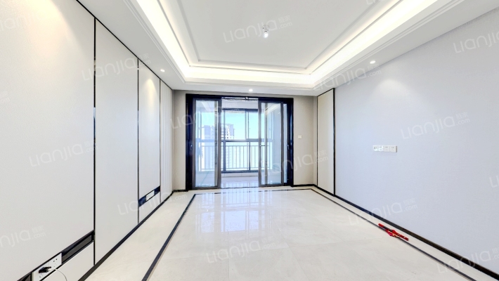 名湖豪庭二手房实景图