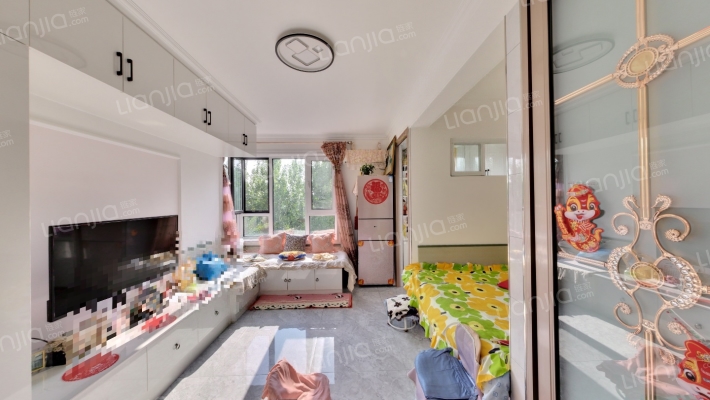 青林湖畔二手房实景图