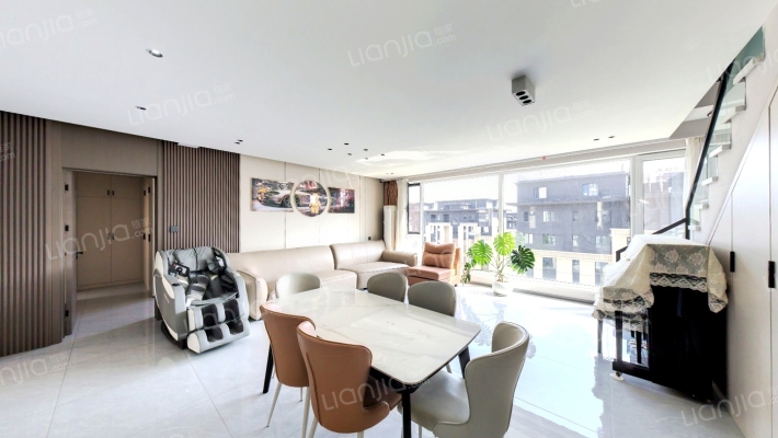 中金樾府二手房实景图