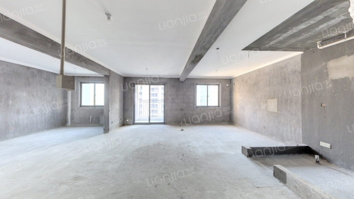 大东海中央府C区二手房实景图