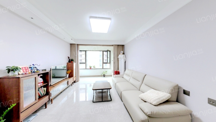 万科翡翠四季A区二手房实景图