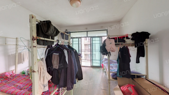 新里梵顿公馆凡尔赛区二手房实景图