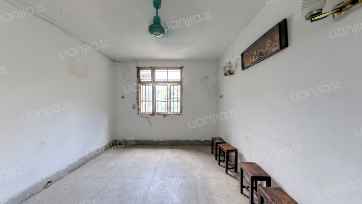 信平新村二手房实景图