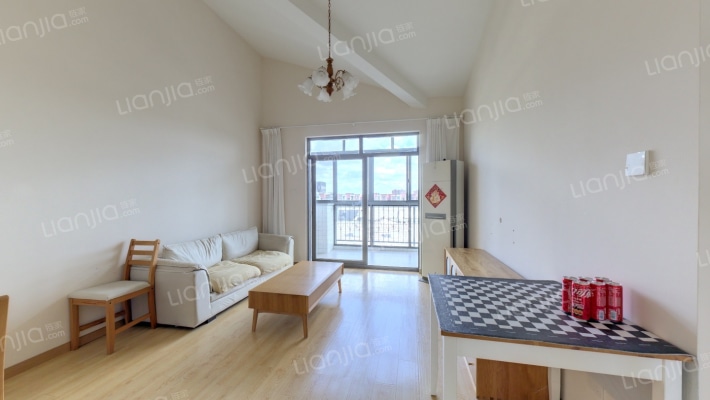 澜茵华庭二手房实景图