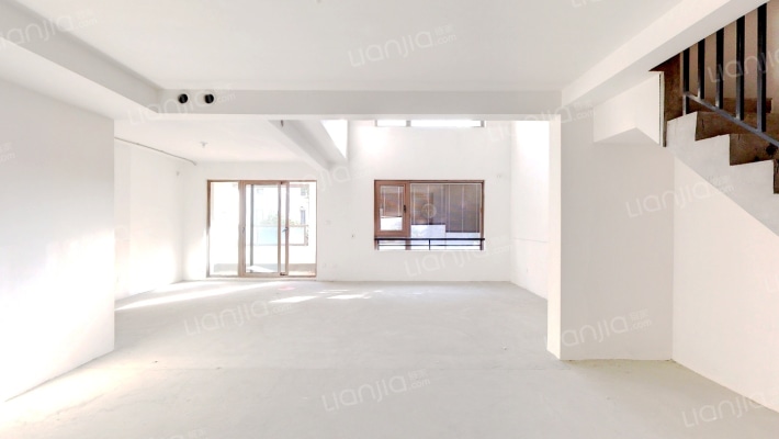 鲁能泰山7号院二手房实景图