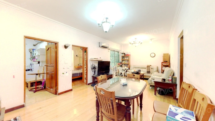 龙津商贸大厦二手房实景图