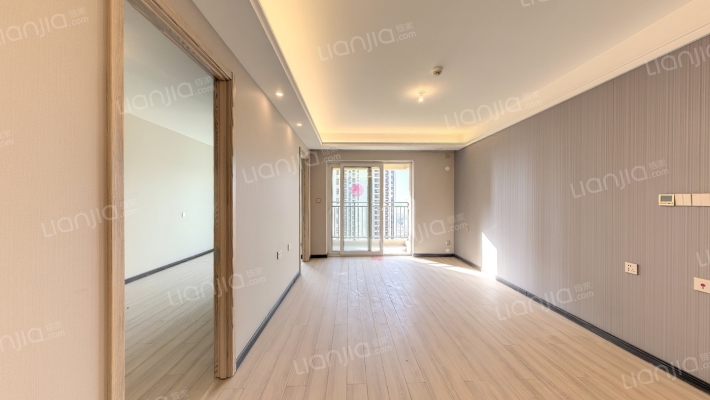 万科大都会云麓二手房实景图