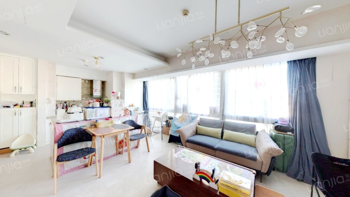 凯悦中心二手房实景图