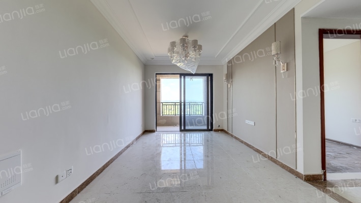 恒大御湖郡二手房实景图