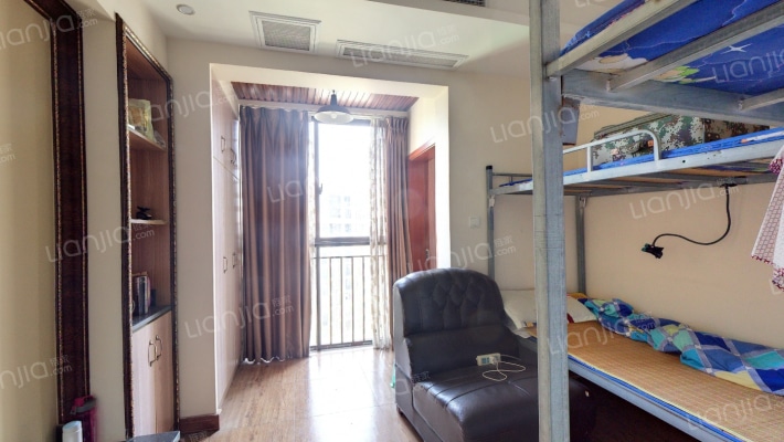 融创嘉德领馆一期二手房实景图