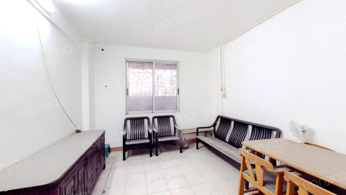 农工商学院二手房实景图