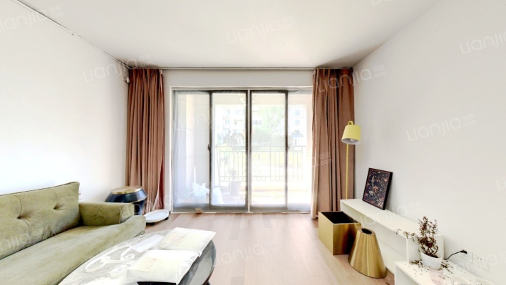 中交荣域D区二手房实景图