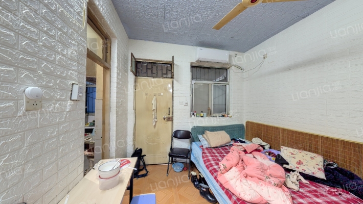 南阳路82号院二手房实景图