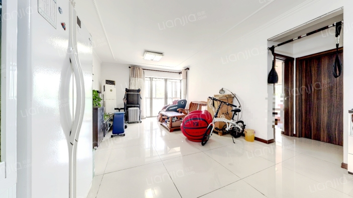 自由水岸花园二手房实景图