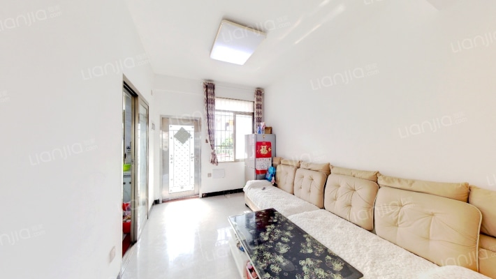 革新路二手房实景图