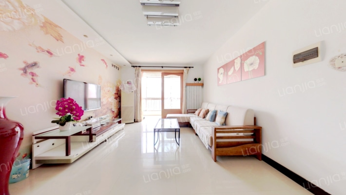 順驰城市艺墅二手房实景图