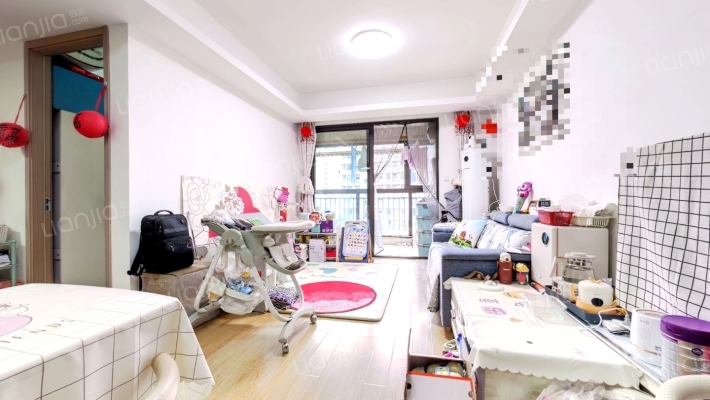 新里波洛克公馆二手房实景图