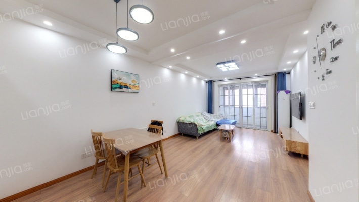 春天里二手房实景图