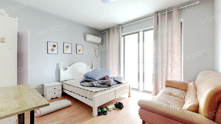 玖隆花苑二手房实景图