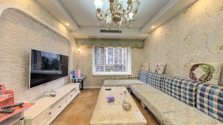 蓝光COCO时代三期二手房实景图