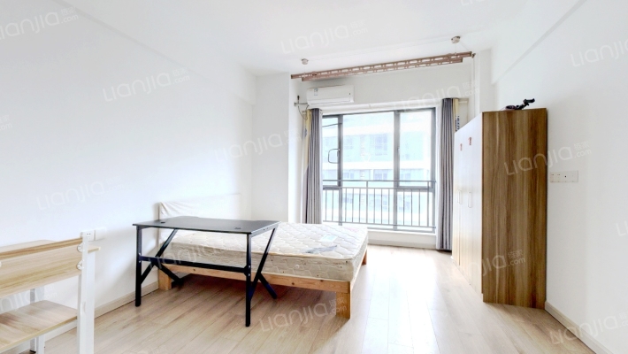 长江青年城A区二手房实景图