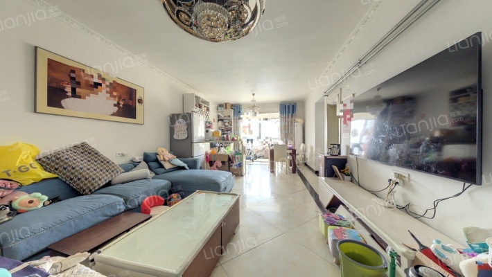 美林河畔二手房实景图