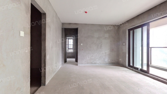 财信铂雲府二手房实景图