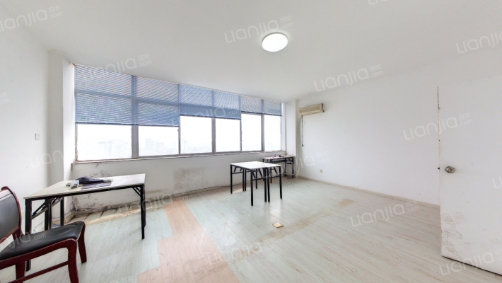 伯爵公馆二手房实景图