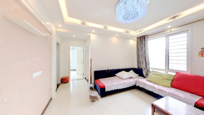 新里卢浮公馆二手房实景图