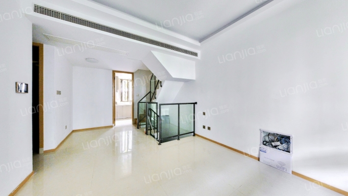 国贸佘山原墅二手房实景图