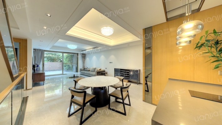 嘉宝前滩后院二手房实景图