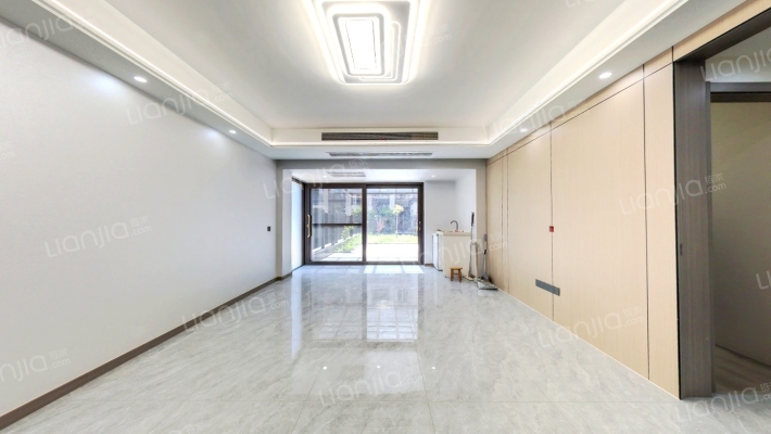 石榴世家院子二手房实景图