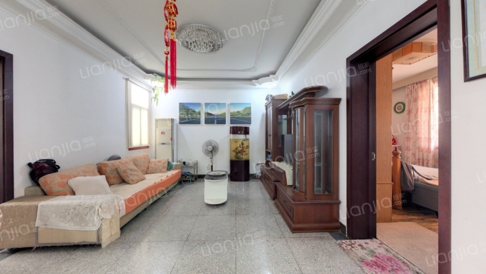 省医保局宿舍二手房实景图