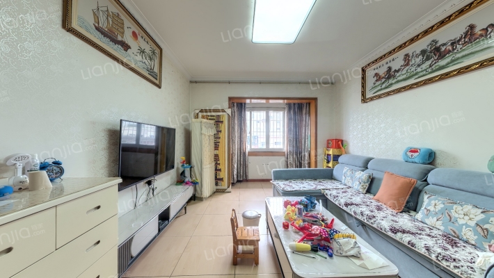 南方花园D4区二手房实景图