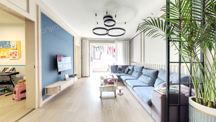 乐客国际公寓二手房实景图