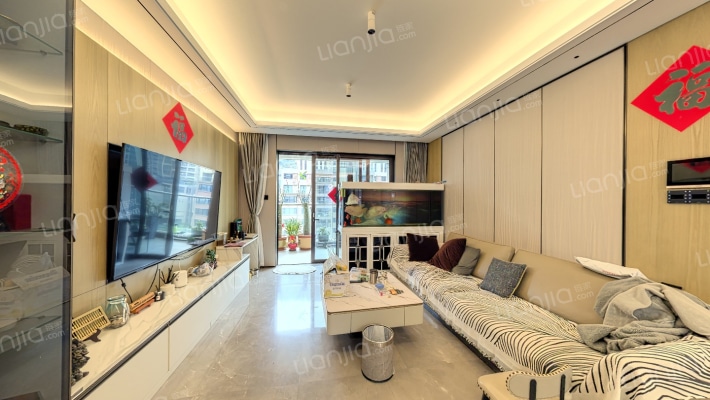 东方凤雅名苑二手房实景图