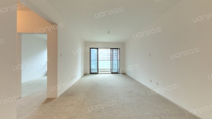 中德英伦世邦F区二手房实景图