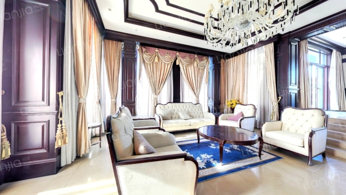 佘山月湖山庄二手房实景图