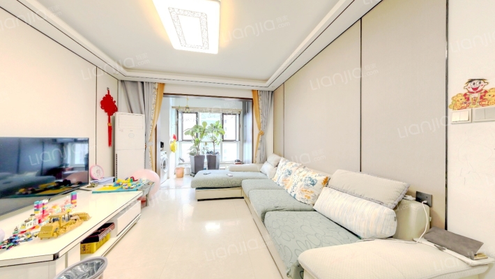 卓越皇后道千山外二手房实景图