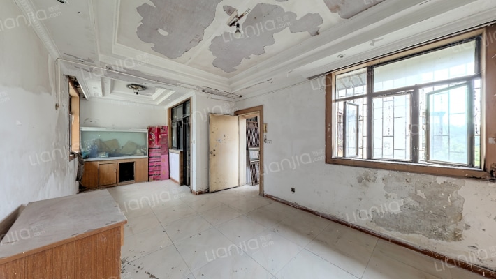 鹏莲花园二手房实景图