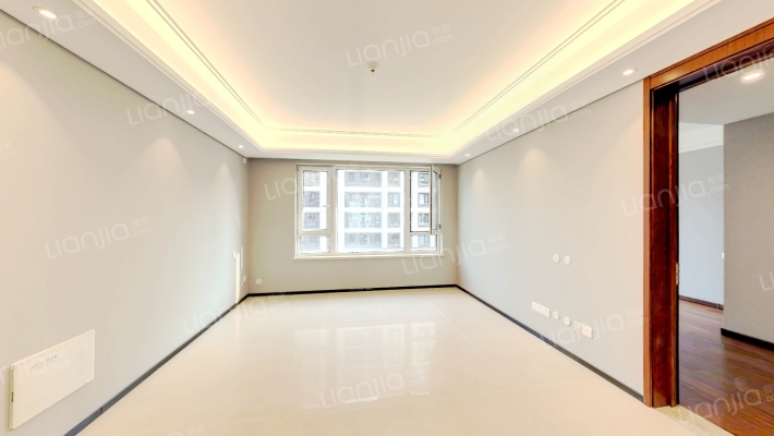 华润置地大连湾国际社区C2区二手房实景图